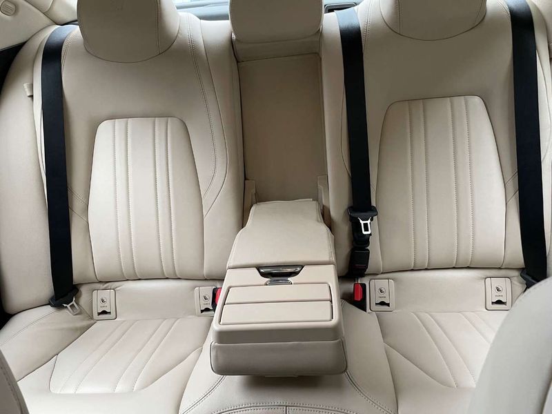 Maserati Ghibli • 2014 • 107,000 km 7