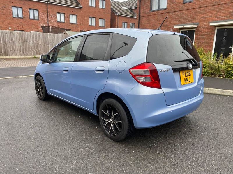 Honda Fit • 2010 • 113,000 km 2