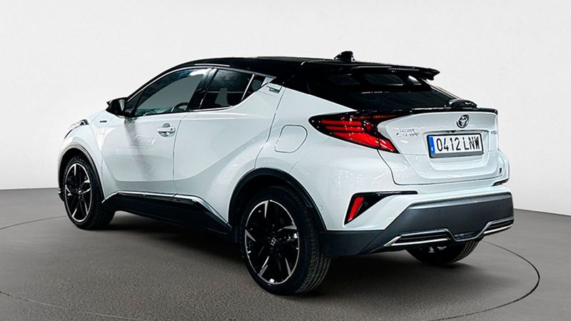 Toyota C-HR • 2021 • 9,000 km 9