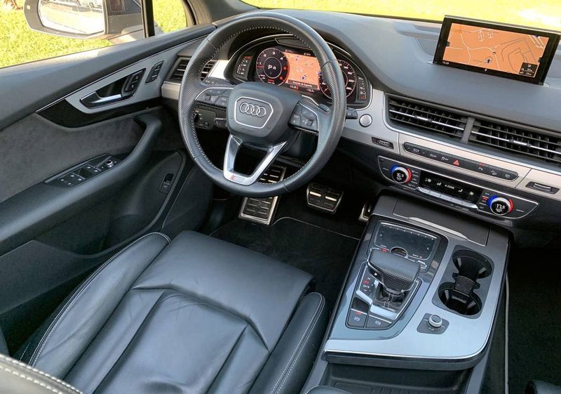 Audi Q5 Sportback • 2017 • 79,999 km 9