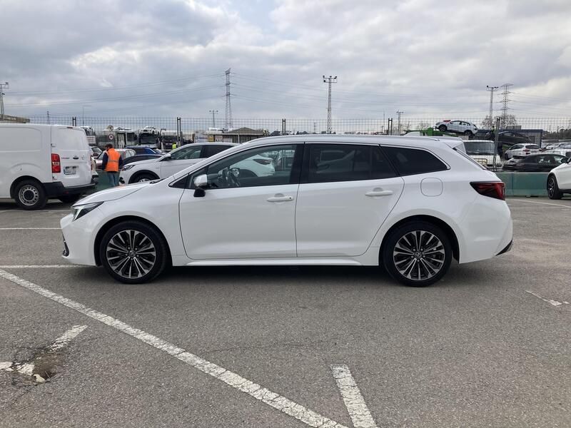 Toyota Corolla Combi • 2023 • 30,544 km 5