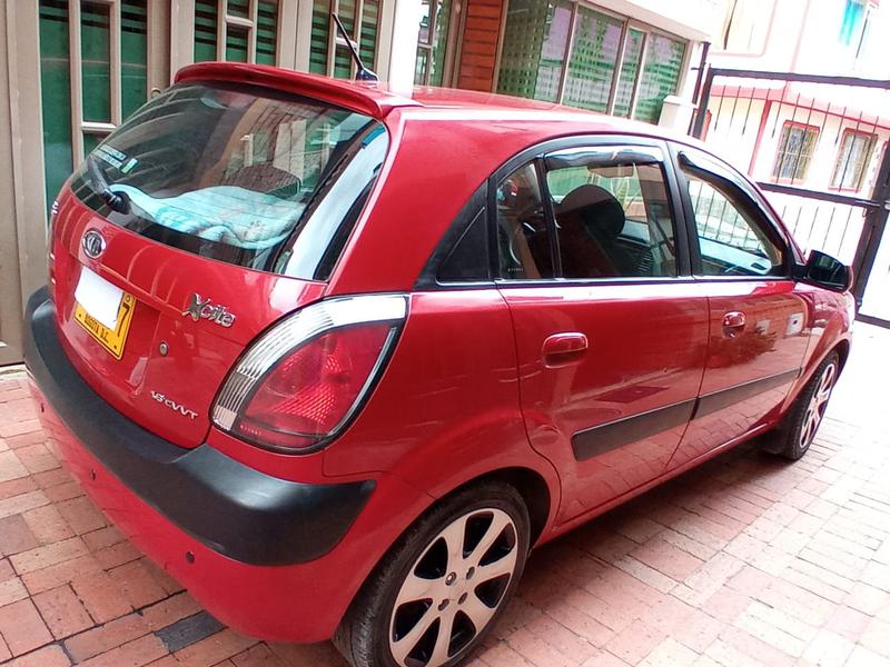 Kia Rio • 2009 • 63,000 km 7