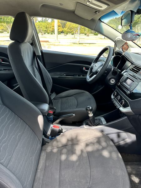 Kia Rio • 2016 • 111,000 km 3