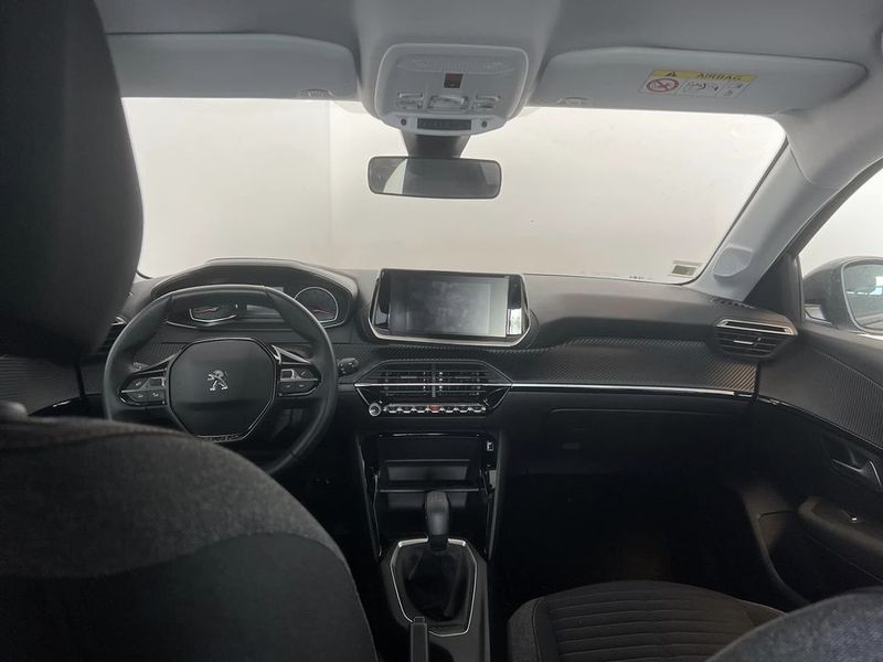 Peugeot 308 • 2017 • 9,000 km 5