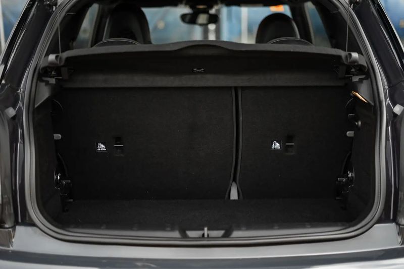 MINI Cooper • 2016 • 89,000 km 6