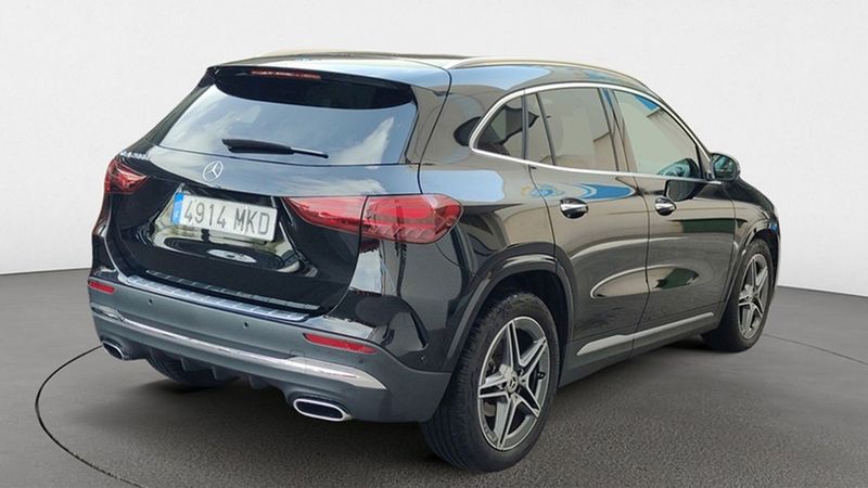 Mercedes-Benz GLA • 2023 • 19,580 km 6