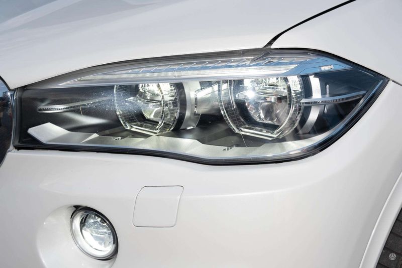 BMW X5 • 2014 • 189,000 km 15