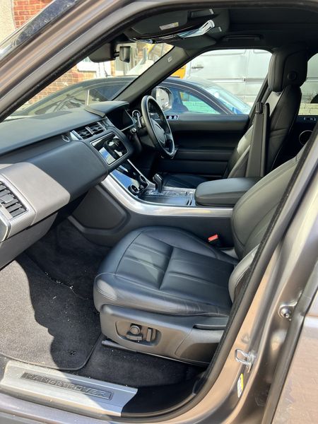 Land Rover Range Rover Sport • 2019 • 50,000 mi 4