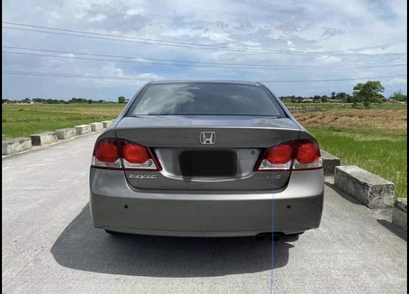 Honda Civic • 2009 • 200,000 km 1