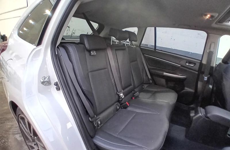 Subaru Levorg • 2016 • 96,058 km 12