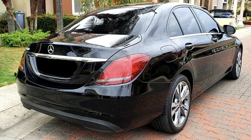 Mercedes-Benz C • 2020 • 35,000 km 7