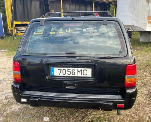 Jeep Grand Cherokee • 1998 • 275,000 km 2