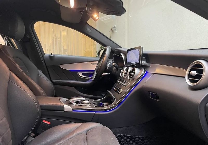 Mercedes-Benz C • 2020 • 75,000 km 3