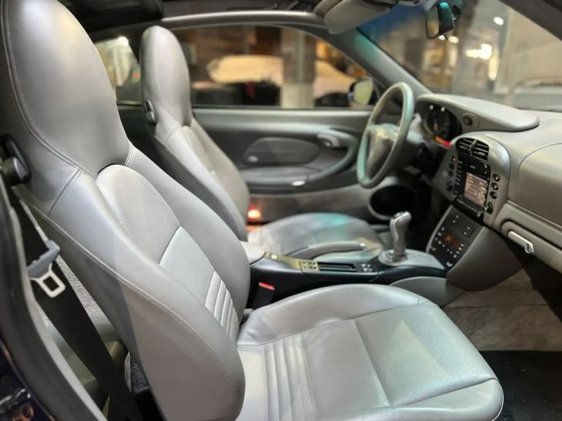 Porsche 911 Targa • 2004 • 39,000 km 9