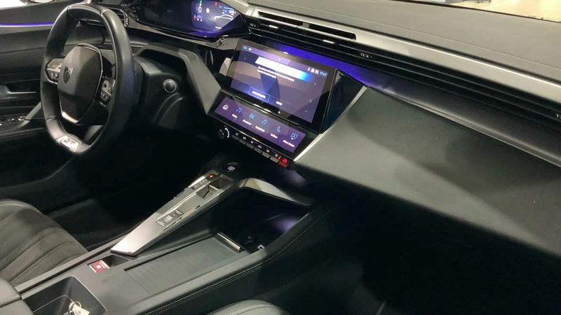 Peugeot 308 • 2021 • 56,925 km 9