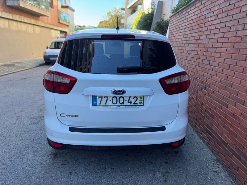 Ford C-Max • 2014 • 162,000 km 4