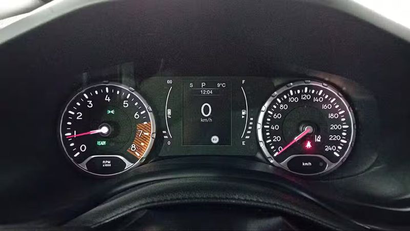 Jeep Renegade • 2023 • 73,931 km 12