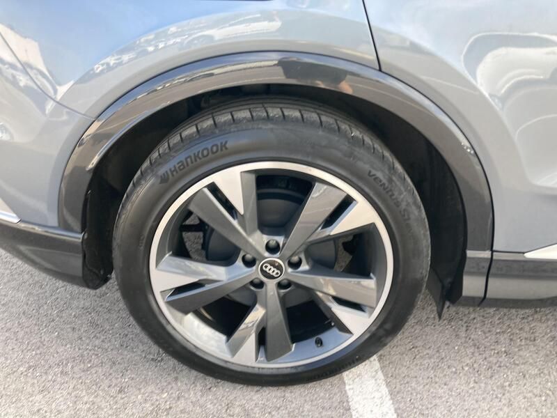 Audi Q3 • 2022 • 38,820 km 10