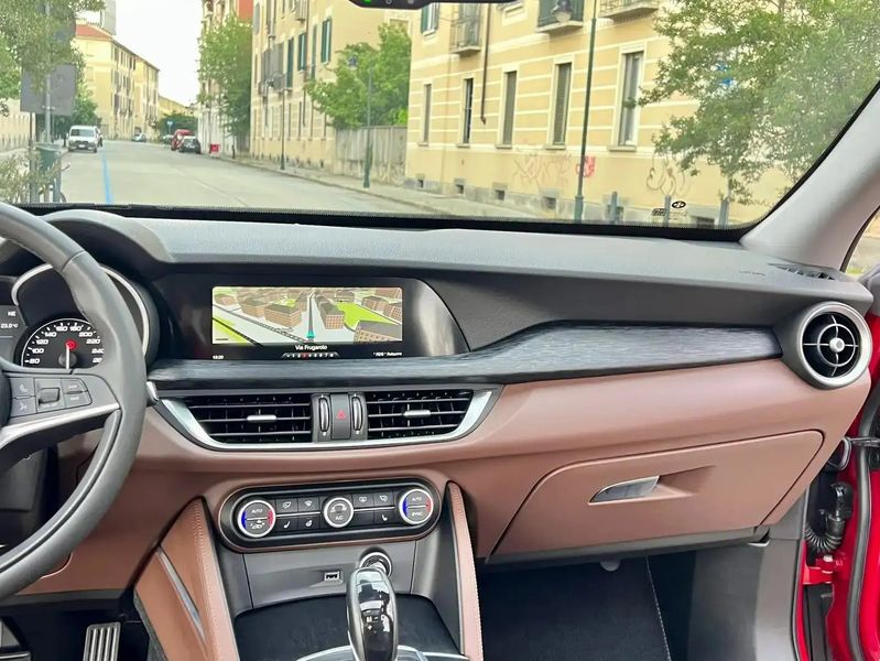 Alfa Romeo Stelvio • 2019 • 79,000 km 5