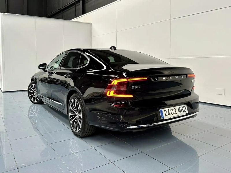 Volvo S90 • 2023 • 22,000 km 4