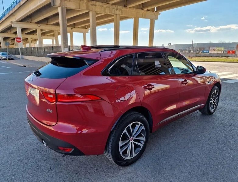 Jaguar F-Pace • 2018 • 195,500 km 3