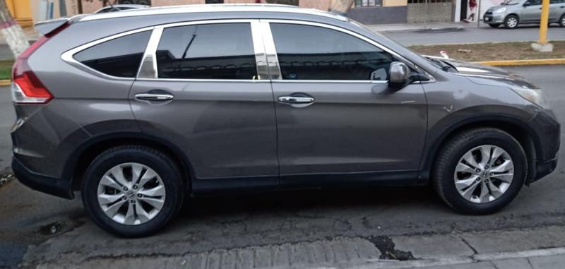 Honda CR-V • 2012 • 101,000 km 5