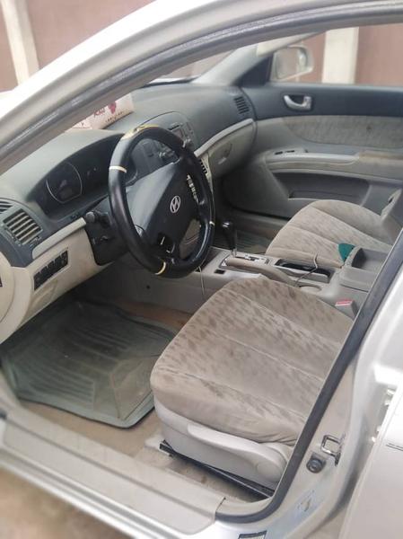 Hyundai Sonata • 2006 • 248,000 km 4