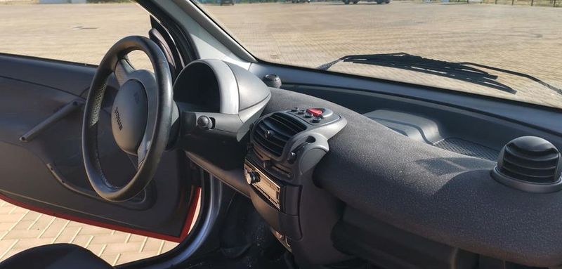 Smart fortwo • 2004 • 60,000 km 3