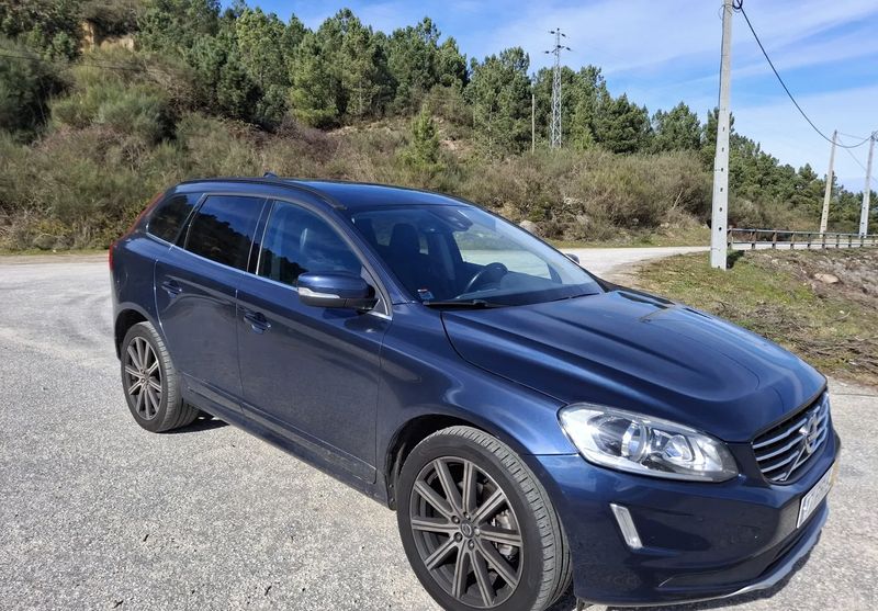Volvo XC60 • 2015 • 121,000 km 1
