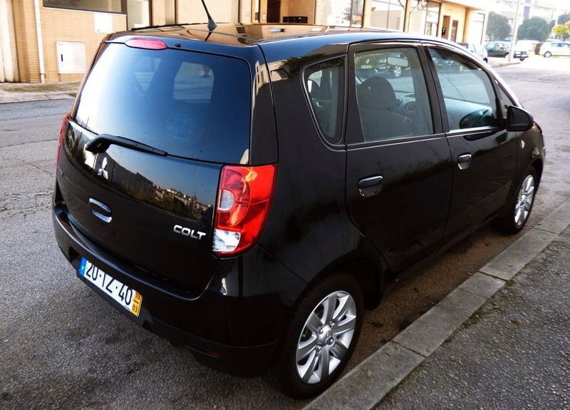 Mitsubishi Colt • 2010 • 150,000 km 2