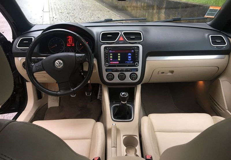 Volkswagen Eos • 2008 • 149,999 km 3