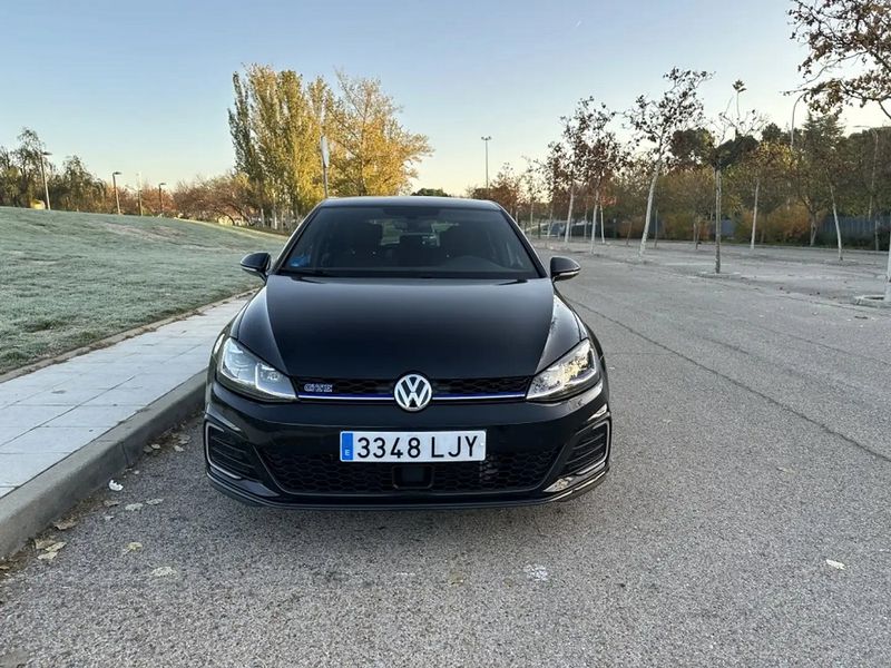 Volkswagen Golf • 2020 • 99,000 km 6