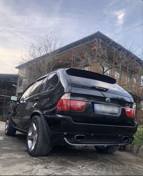BMW X5 • 2002 • 27,000 km 9
