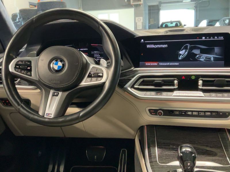BMW X7 • 2019 • 79,000 km 9