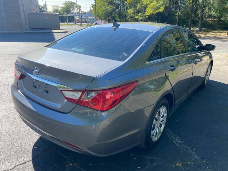 Hyundai Sonata • 2011 • 75,315 mi 3