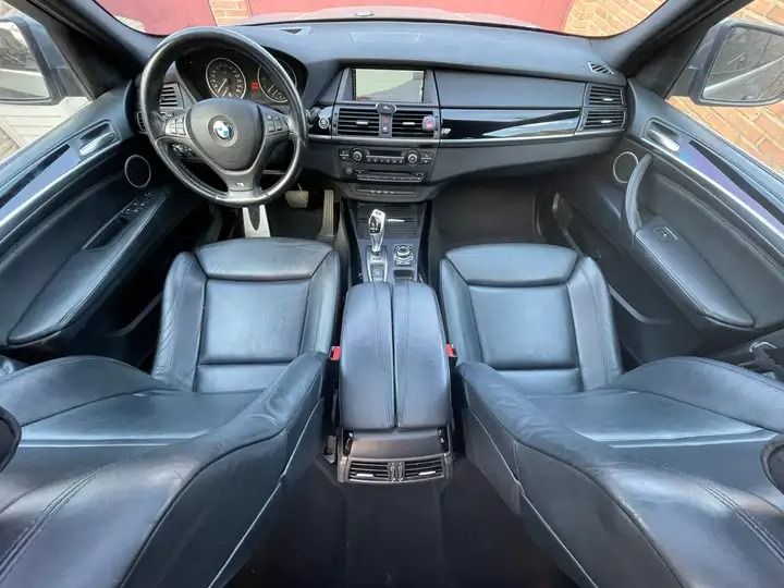BMW X5 • 2012 • 275,966 km 5