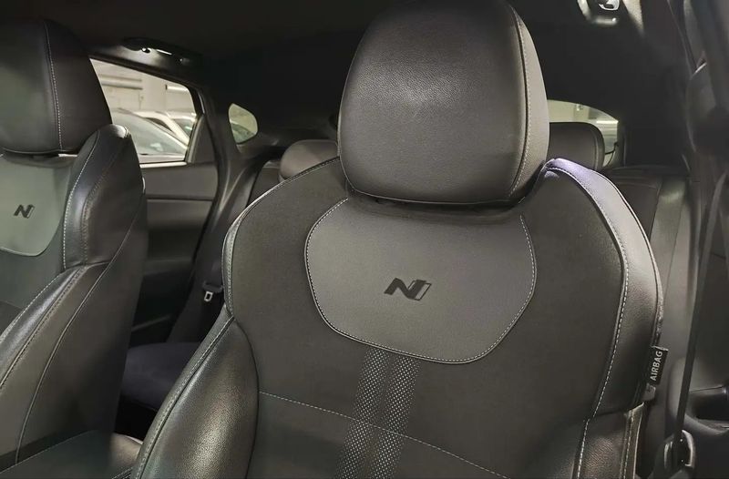 Hyundai i30 • 2022 • 37,707 km 8