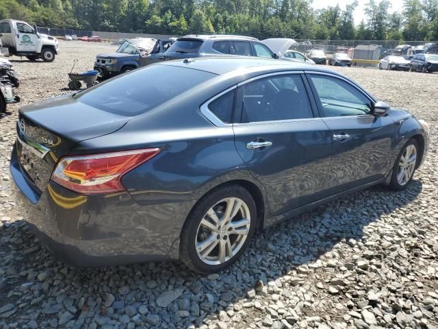 Nissan Altima • 2013 • 10,000 mi 2