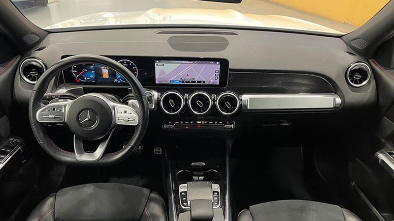 Mercedes-Benz GLB-Class • 2021 • 47,738 km 9