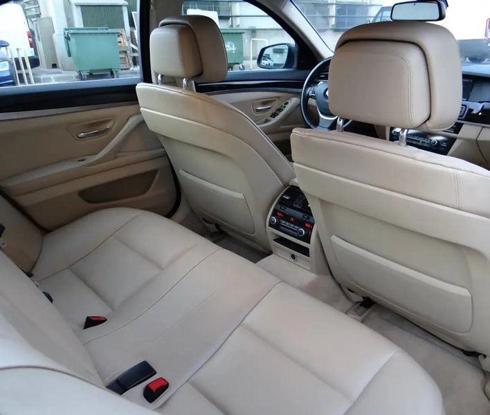 BMW 5 Series • 2011 • 199,500 km 9
