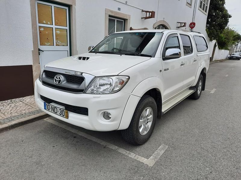 Toyota Hilux • 2009 • 75,000 km 7