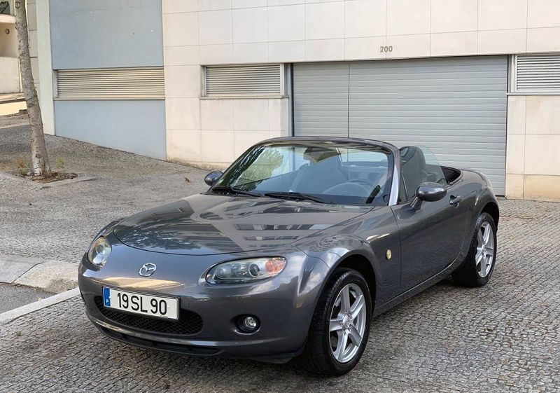 Mazda MX-5 • 2006 • 189,999 km 1