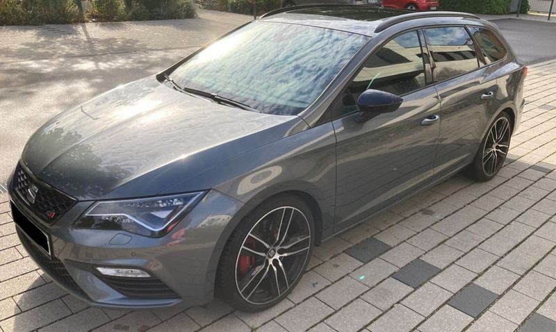 Seat Leon ST • 2017 • 59,661 km 2