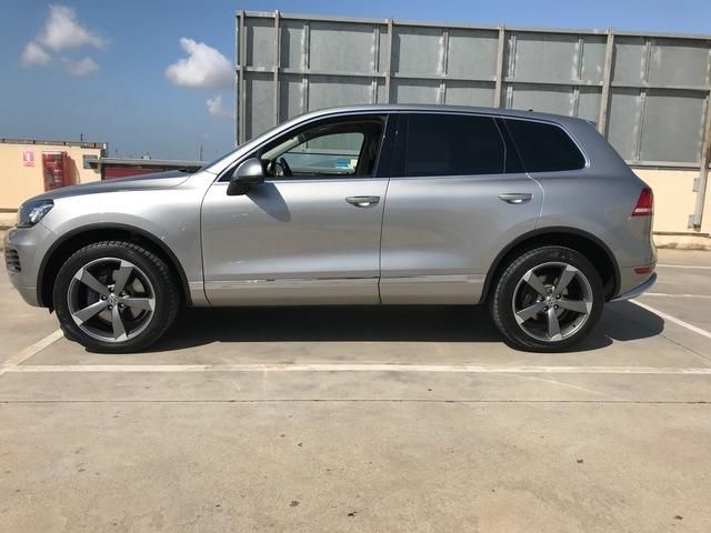 Volkswagen Touareg • 2012 • 198,000 km 2