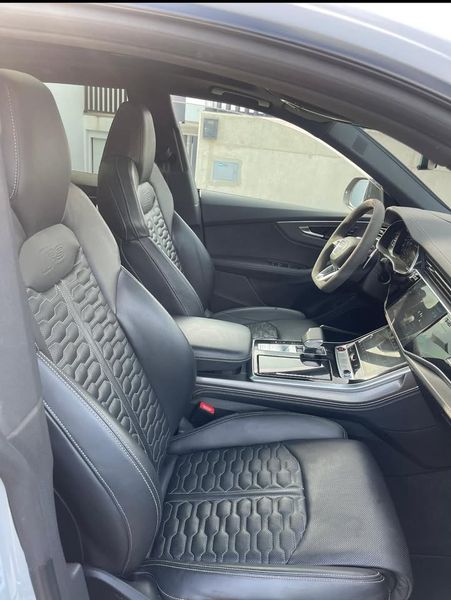 Audi RS Q8 • 2023 • 29,500 km 3