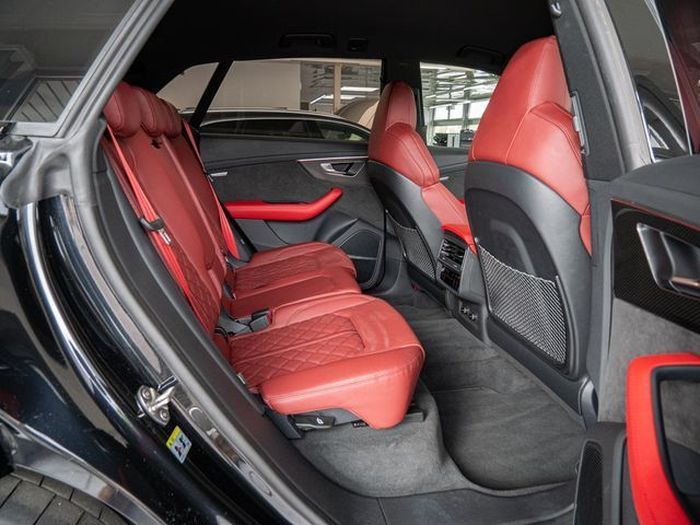 Audi SQ8 • 2021 • 88,000 km 6