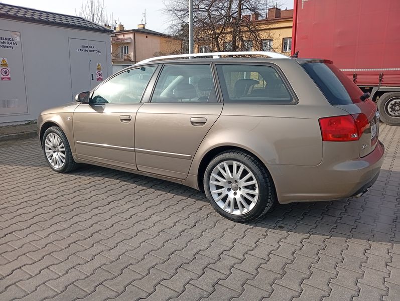 Audi A4 • 2007 • 371,000 km 3