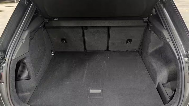 Audi Q3 • 2024 • 7,333 km 2