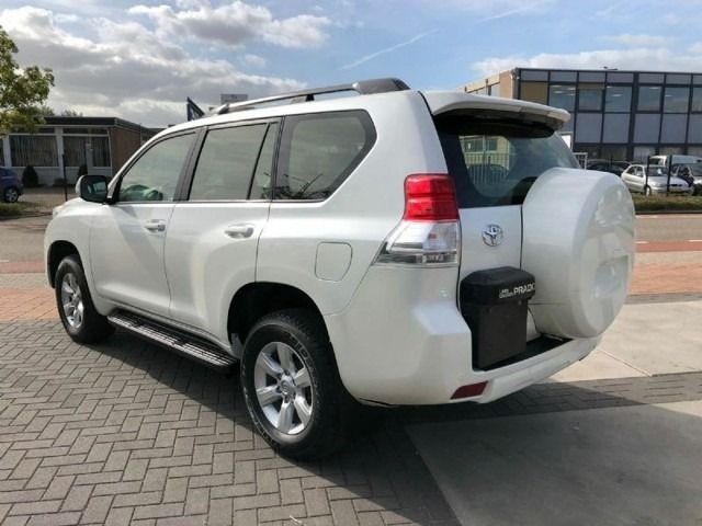 Toyota Land Cruiser • 2020 • 4,580 km 5
