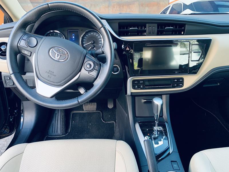 Toyota Corolla sedan • 2019 • 32,000 km 1